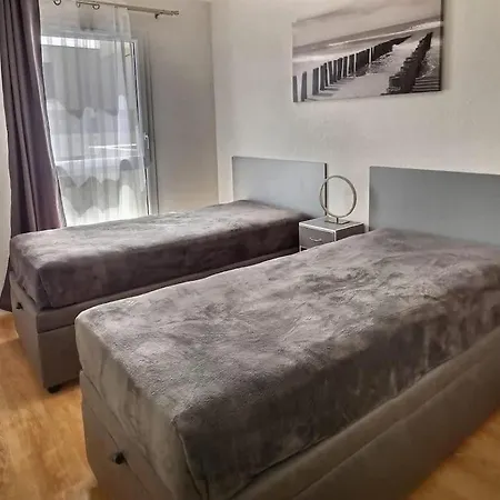 Spacieuse Moderne A 500m De La Dans Serignan