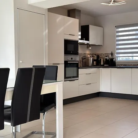 Spacieuse Moderne A 500m De La Dans